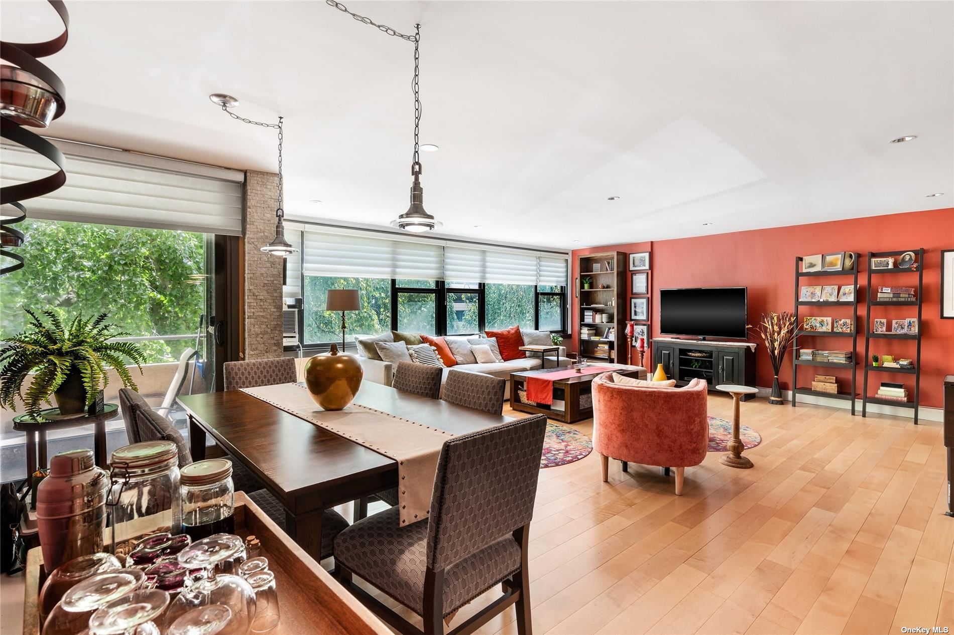 2A 16220 9th Avenue, For Sale in Beechhurst Zoocasa