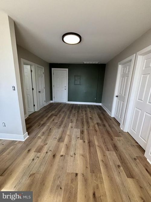 d-18 W Fifth St, MEDIA, PA, 19063-2819 | Card Image