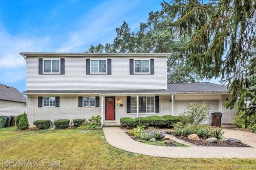 7184 Dur Moll Ave, Shelby Township, MI, 48317-3120 | Card Image