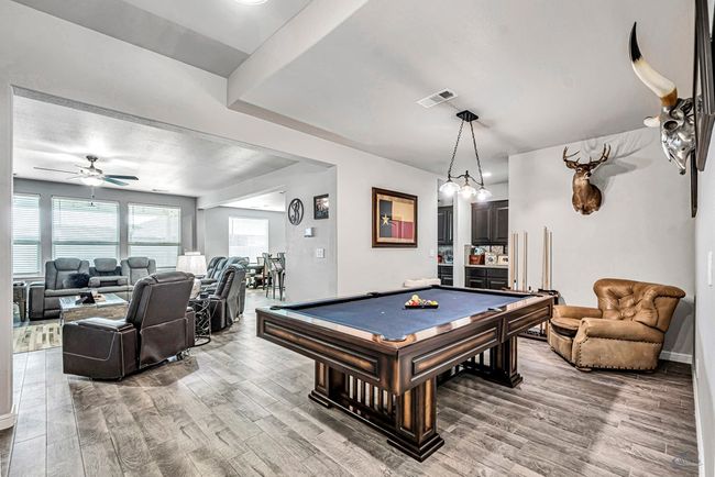 6917 Mcpherson Ln, House other with 4 bedrooms, 2 bathrooms and 2 parking in Midland TX | Image 4