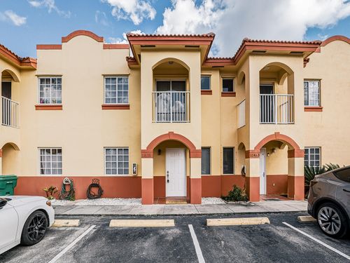 3-11475 Nw 94th Pl, Hialeah Gardens, FL, 33018-4220 | Card Image