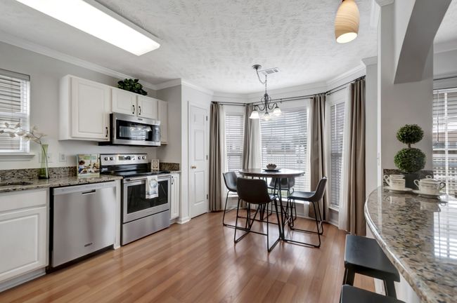Kitchen with breakfast nook | Image 11