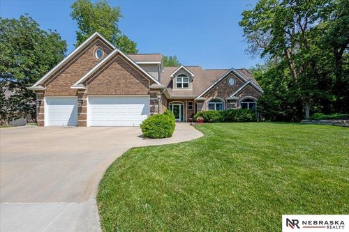 19807 Sterling Ct, Plattsmouth, NE, 68048-8882 | Card Image
