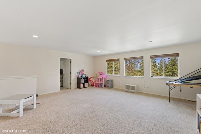 Recreation room with carpet, recessed lighting, and baseboards | Image 23