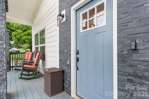 329 W F St, Newton, NC, 28658-4022 | Card Image