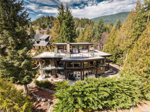 9226 Nighthawk Rd, Lake Cowichan, BC, V0R2G1 | Card Image