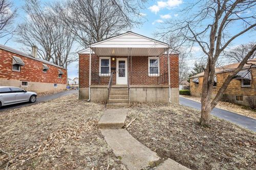 9113 Palmer Avenue, St Louis, MO, 63114 | Card Image