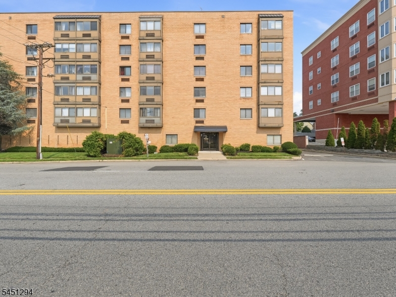 Residential in Hackensack City 2