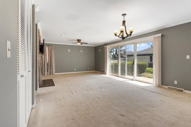 0 - 4 Fields E, Condo with 2 bedrooms, 2 bathrooms and 2 parking in Champaign IL | Image 12