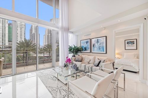 apt-310-92 Sw 3rd St, Miami, FL, 33130-2999 | Card Image