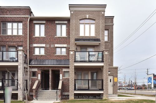 89-100 Parrotta Dr, Toronto, ON, M9M0G1 | Card Image