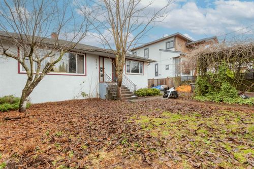 4856 Smith Ave, Burnaby, BC, V5G2W4 | Card Image