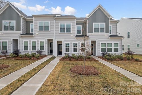 5-4628 Lakeview Rd, Charlotte, NC, 28216-1943 | Card Image