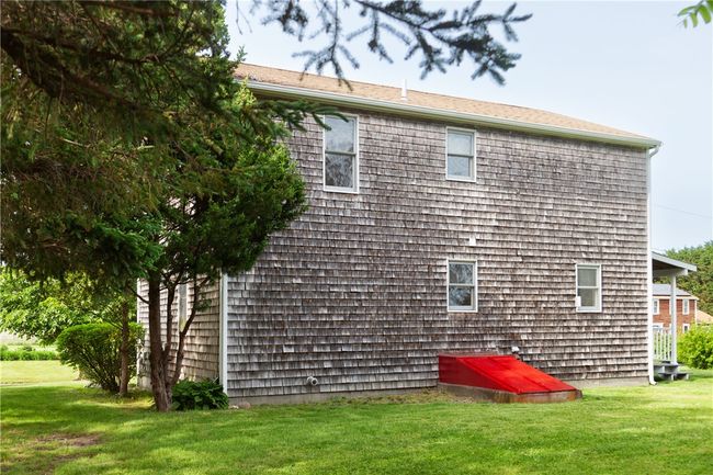 63 Botelho Dr, House other with 3 bedrooms, 2 bathrooms and 6 parking in Portsmouth RI | Image 9