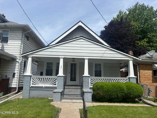 2425 Caledonia St, Toledo, OH, 43605-1266 | Card Image