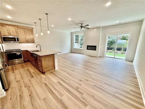 721 Flatrock Ln, Chesapeake, VA, 23320-3230 | Card Image