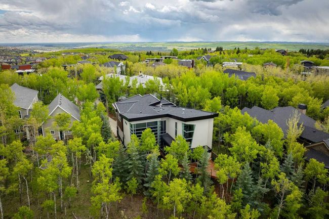 25 Posthill Drive Sw, House other with 4 bedrooms, 4 bathrooms and 8 parking in Calgary AB | Image 46