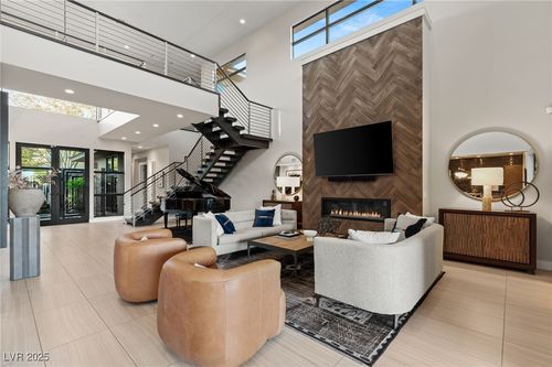 38 Moonfire Dr, Las Vegas, NV, 89135-7800 | Card Image