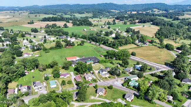 517 W Glade St, House other with 3 bedrooms, 3 bathrooms and null parking in Glade Spring VA | Image 59