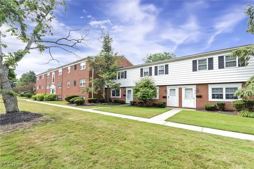 unit-g514-3944 Brendan Ln, North Olmsted, OH, 44070-2262 | Card Image