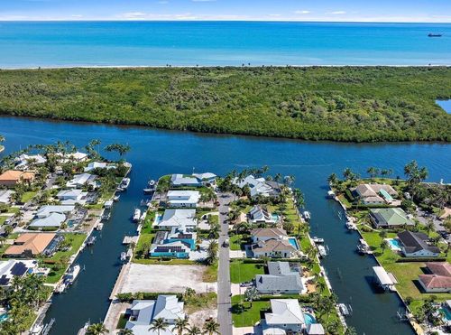 8531 Se Driftwood St, Hobe Sound, FL, 33455-2920 | Card Image
