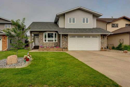 6 Ramsey Ave, Red Deer, AB, T4P3K6 | Card Image