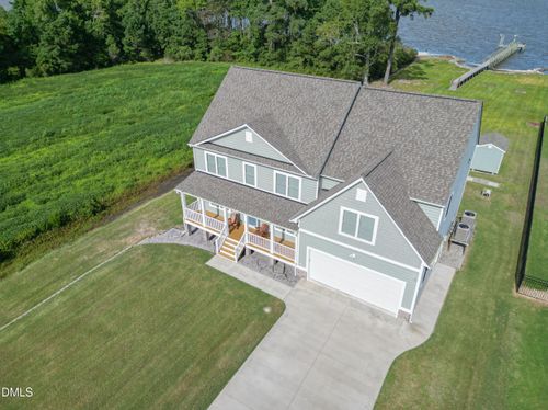 127 Colington Cir, Aydlett, NC, 27916-4500 | Card Image