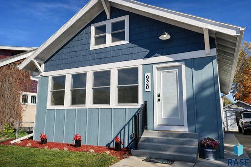 920 S Summit Ave Avenue, Sioux Falls, SD, 57104 | Card Image