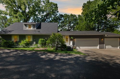 3527 2nd St, Maiden Rock, WI, 54750-7913 | Card Image