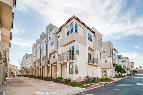 1602 W Bushell, Anaheim, CA, 92805 | Card Image