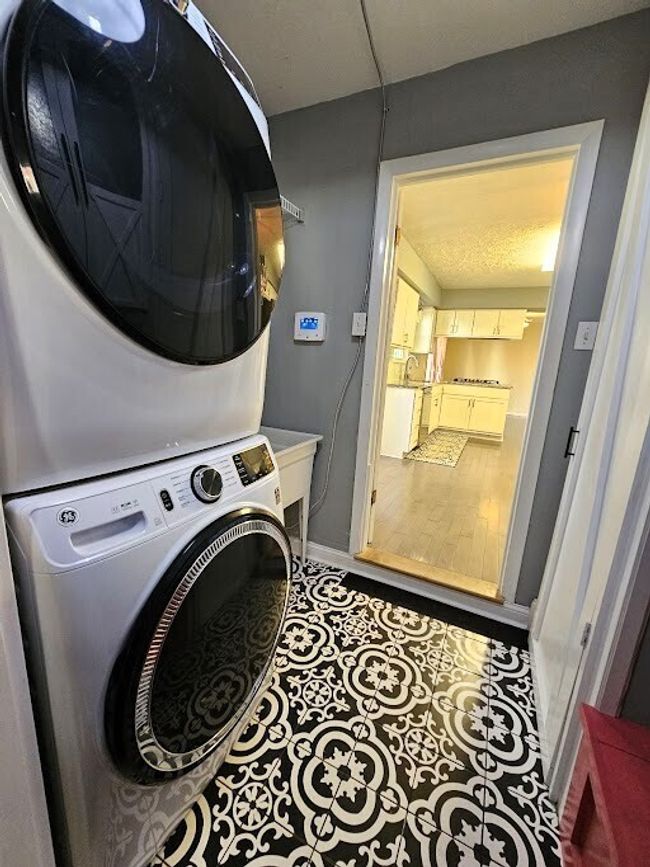 10129 Guilford Ave, House other with 3 bedrooms, 2 bathrooms and null parking in Carmel IN | Image 11