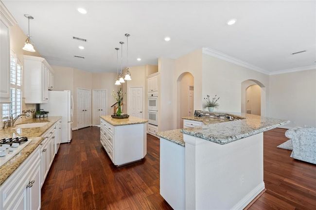 2510 Pebble Stream Ct, House other with 4 bedrooms, 4 bathrooms and 3 parking in Kingwood TX | Image 11