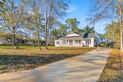 145 Magnolia Glen Rd, Quincy, FL, 32352-9079 | Card Image