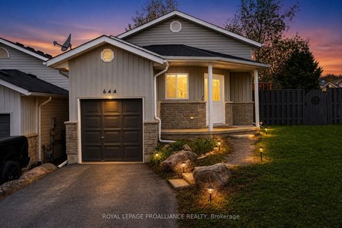 644 Trailview Dr, Peterborough, ON, K9J8P3 | Card Image