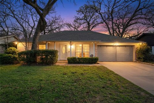 3002 Lynnwood Dr, Arlington, TX, 76013-2005 | Card Image