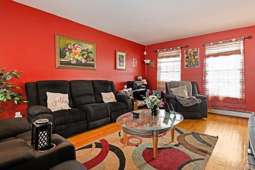 71 Washington Ave, Wyandanch, NY, 11798-2223 | Card Image