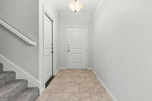 1826 Ne 135th St, Oklahoma City, OK, 73131-8001 | Card Image