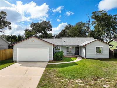 1541 Faircloth Ct, House other with 4 bedrooms, 2 bathrooms and null parking in Apopka FL | Image 3