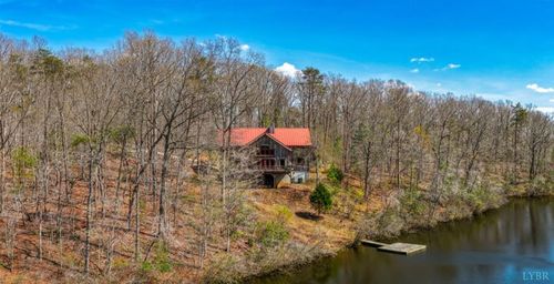278 Salt Lick Ln, Appomattox, VA, 24522-8036 | Card Image