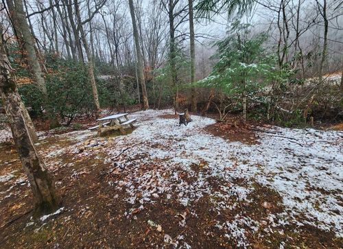 947 Valley End Rd, Ararat, VA, 24053-3508 | Card Image