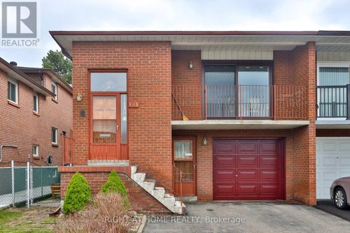 101 Benjamin Boake Trail, Toronto (York University Heights), ON, M3J3C8 | Card Image