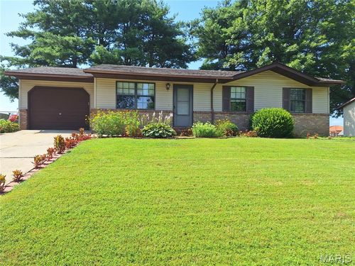 530 Buckeye Dr, Troy, IL, 62294-2300 | Card Image