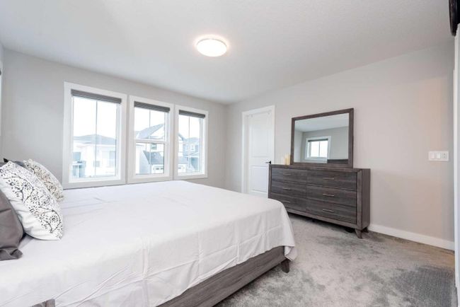 61 Calhoun Crescent Ne, Home with 3 bedrooms, 2 bathrooms and 4 parking in Calgary AB | Image 13