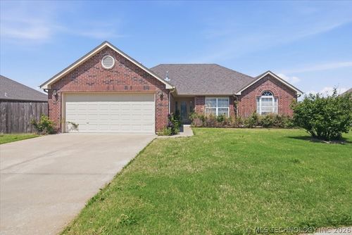 12720 N 124th East Pl, Collinsville, OK, 74021-7168 | Card Image