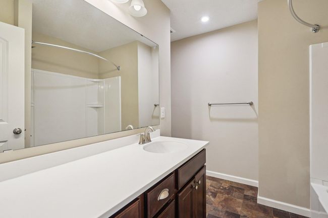 24-web-or-mls-- 8169 Central Park Way-1806-020.jpg | Image 24