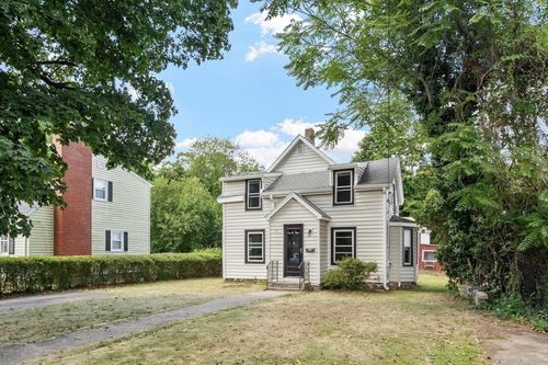 9 Lill Ave, Newton, MA, 02465-1414 | Card Image