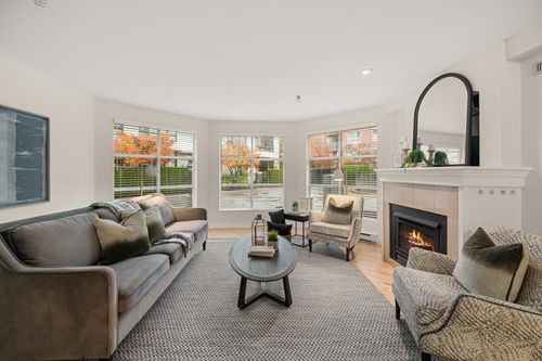 105-5 Renaissance Sq, New Westminster, BC, V3M6K5 | Card Image