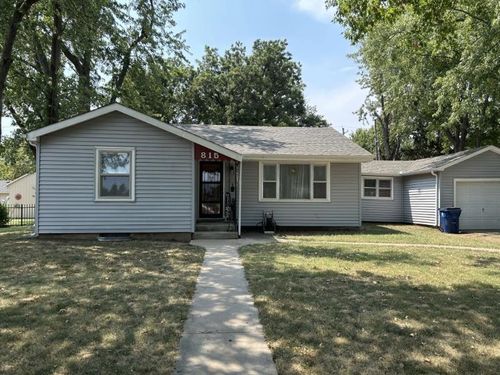 815 N Main St, Garden Plain, KS, 67050-9182 | Card Image