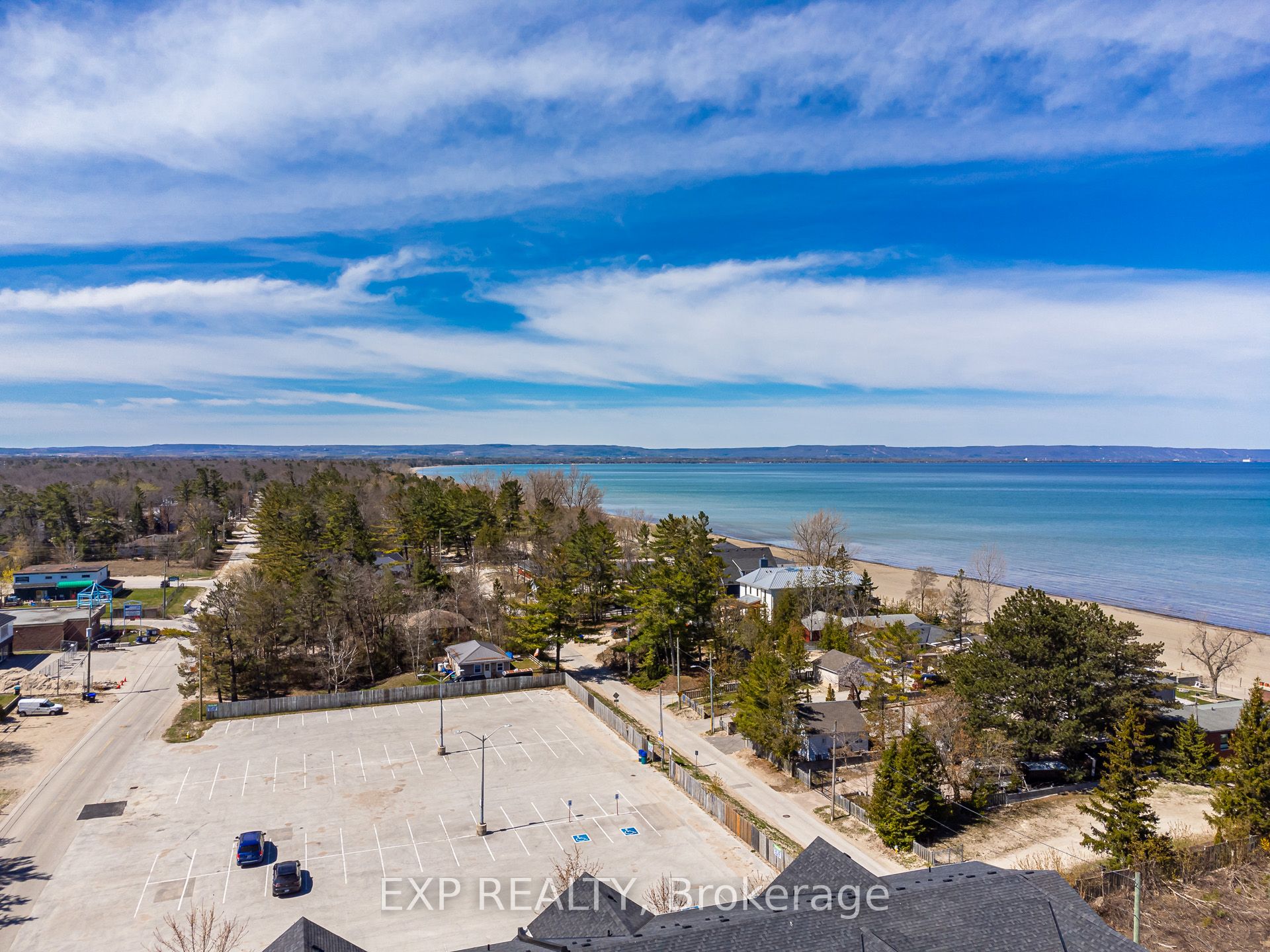 Residential in Wasaga Beach 3
