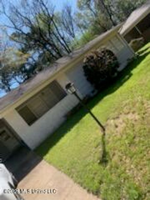 1521 N Wilhurst Street, Jackson, MS, 39211 | Card Image